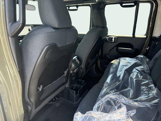 new 2025 Jeep Gladiator car