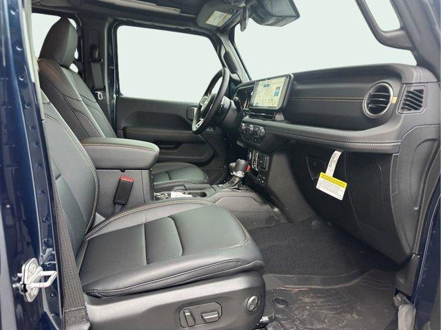 new 2025 Jeep Wrangler car