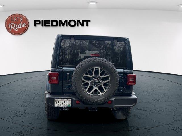 new 2025 Jeep Wrangler car