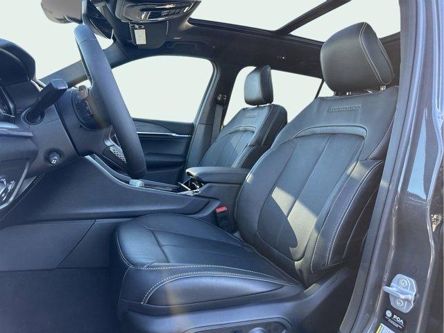 new 2025 Jeep Grand Cherokee L car