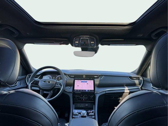 new 2025 Jeep Grand Cherokee L car