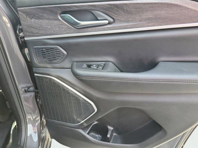 used 2024 Jeep Grand Cherokee car, priced at $41,450
