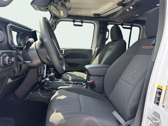 new 2025 Jeep Gladiator car