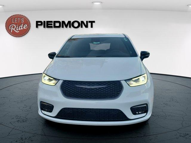 new 2026 Chrysler Pacifica car