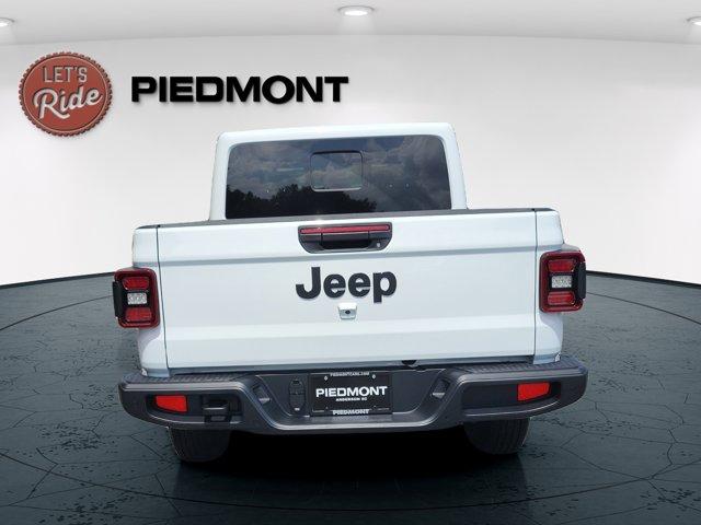 new 2025 Jeep Gladiator car