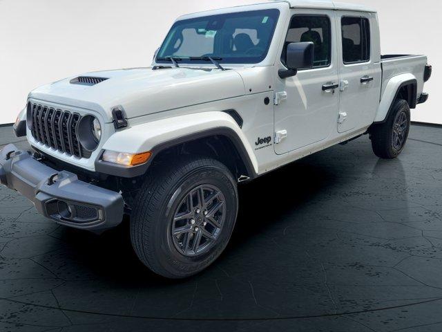 new 2025 Jeep Gladiator car
