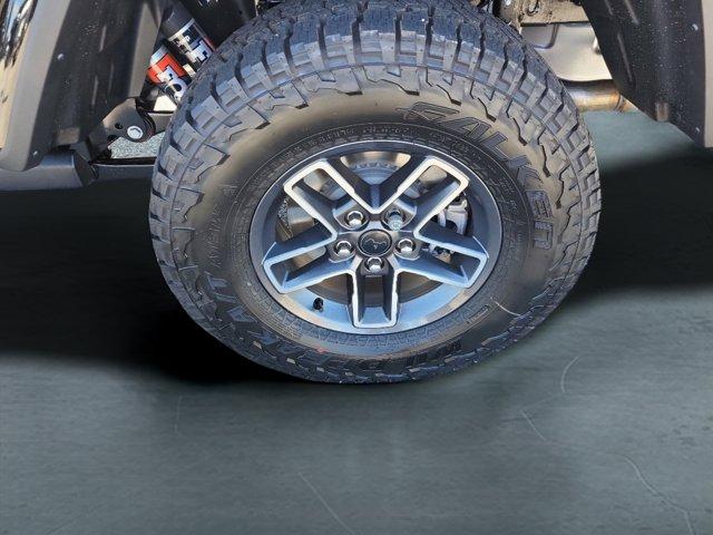 new 2025 Jeep Gladiator car