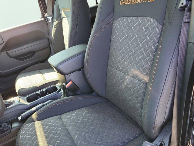 new 2025 Jeep Gladiator car