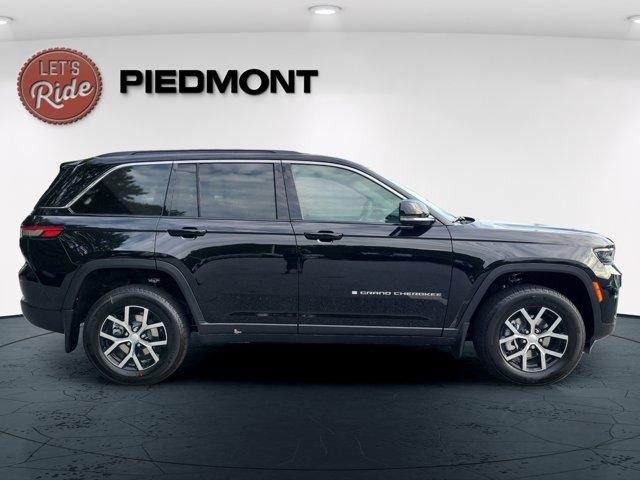 new 2025 Jeep Grand Cherokee car