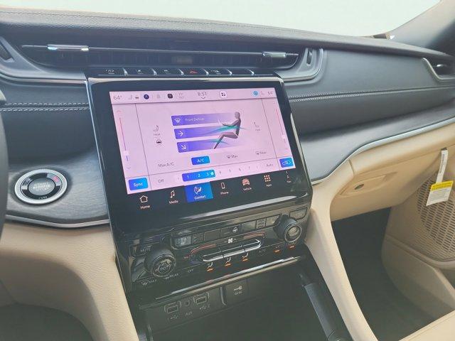 new 2025 Jeep Grand Cherokee car