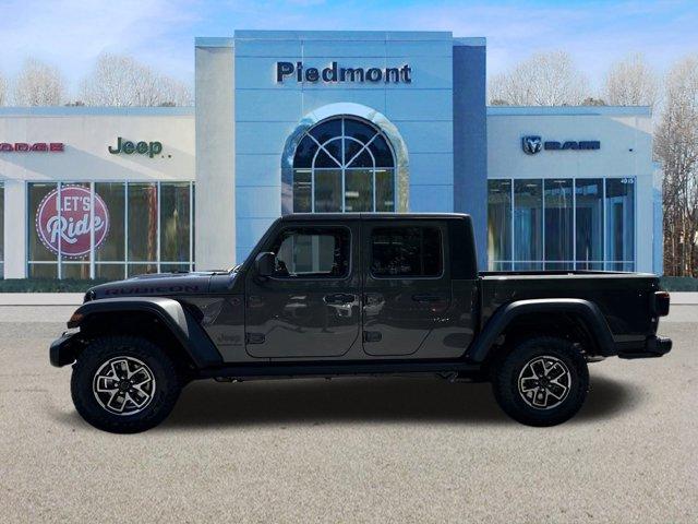 new 2024 Jeep Gladiator car