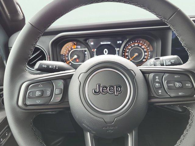 new 2025 Jeep Wrangler car