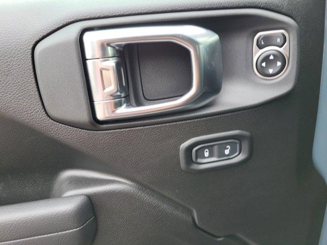 new 2025 Jeep Wrangler car