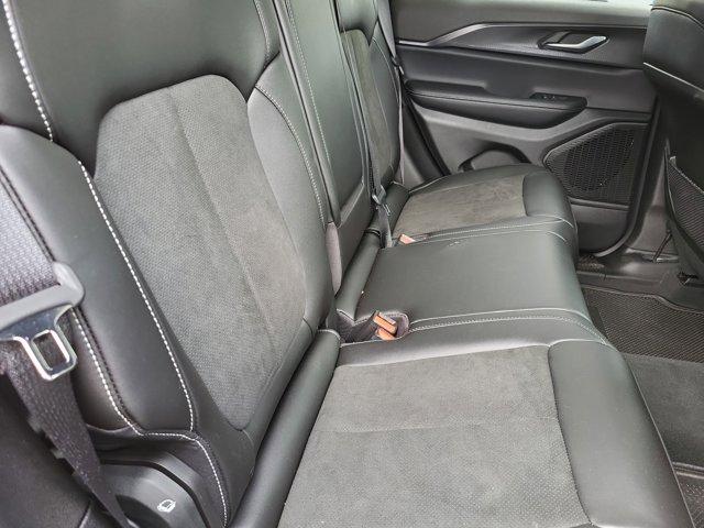 new 2025 Jeep Grand Cherokee car