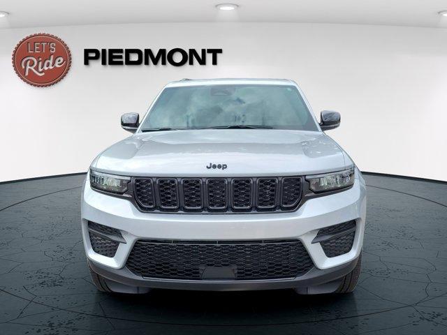 new 2025 Jeep Grand Cherokee car