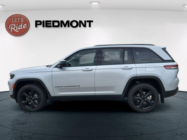 new 2025 Jeep Grand Cherokee car