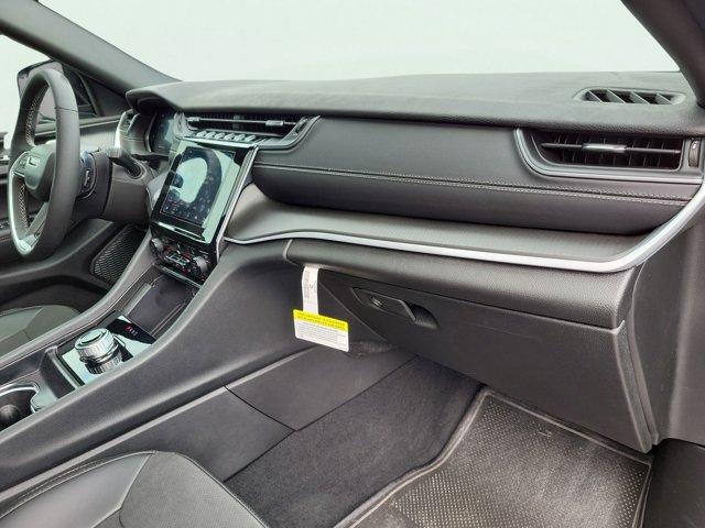 new 2025 Jeep Grand Cherokee car