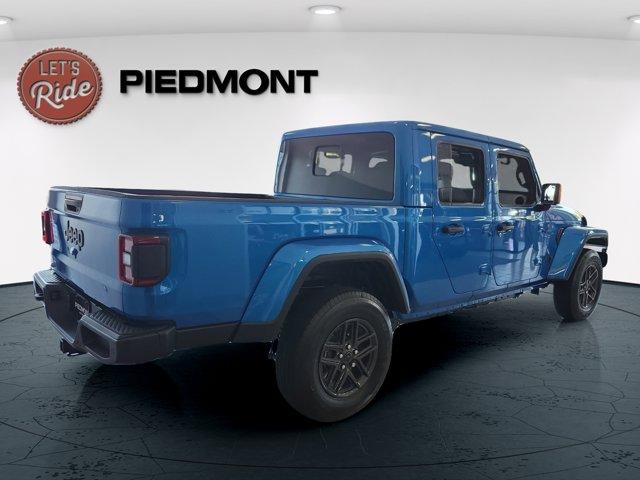 new 2025 Jeep Gladiator car