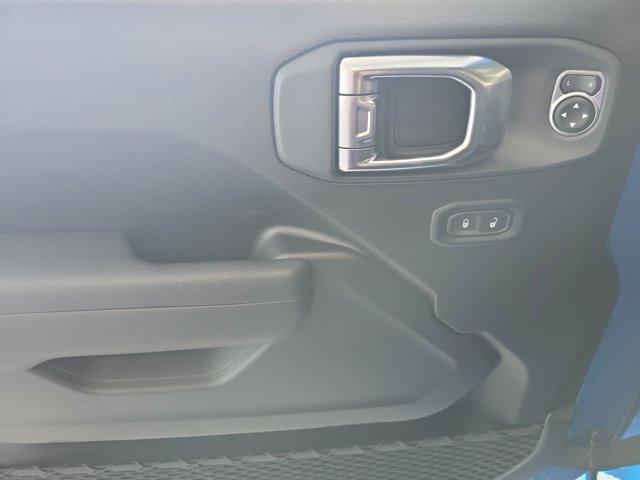 new 2025 Jeep Gladiator car