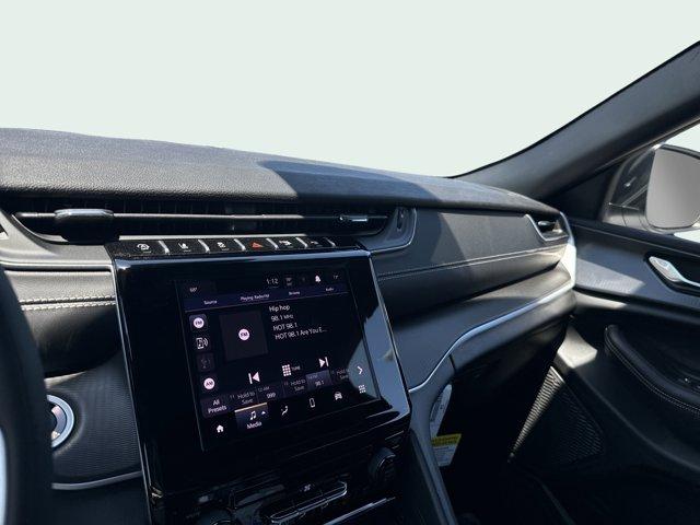 new 2025 Jeep Grand Cherokee car