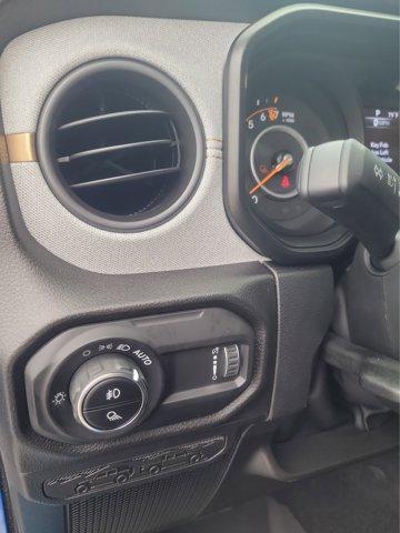 new 2025 Jeep Gladiator car