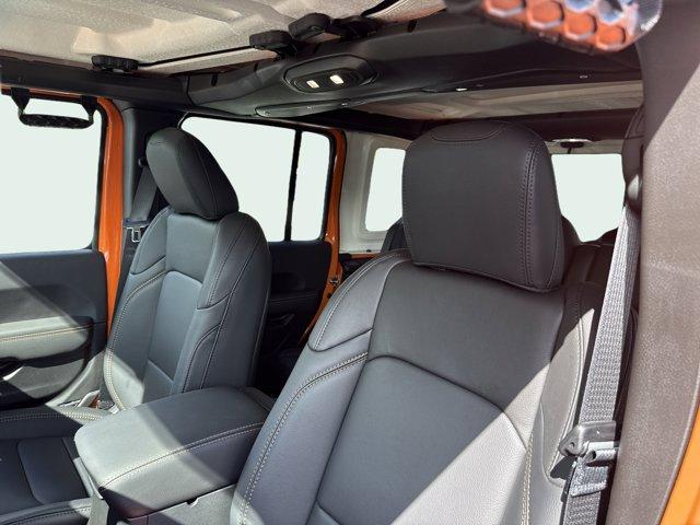 new 2025 Jeep Wrangler car
