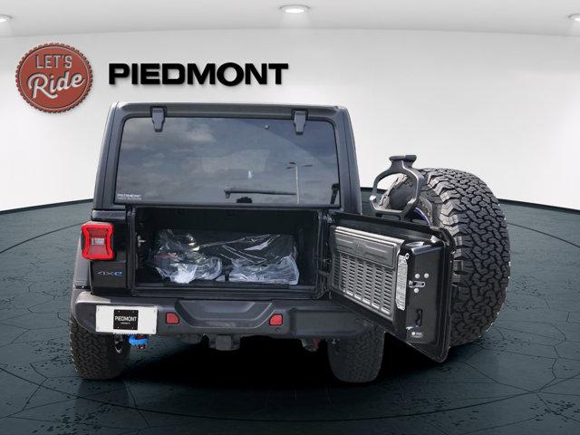 new 2024 Jeep Wrangler 4xe car