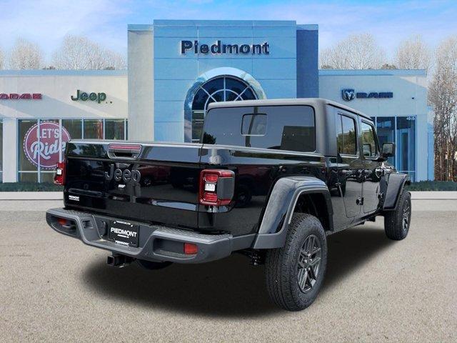 new 2024 Jeep Gladiator car