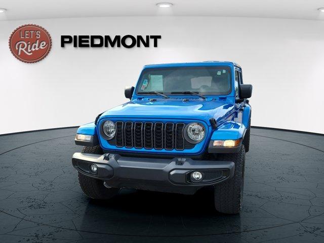 used 2024 Jeep Gladiator car, priced at $39,450