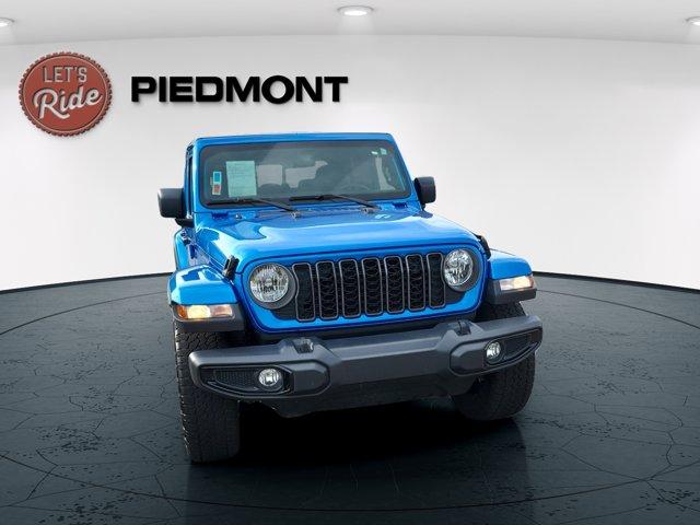 used 2024 Jeep Gladiator car, priced at $39,450