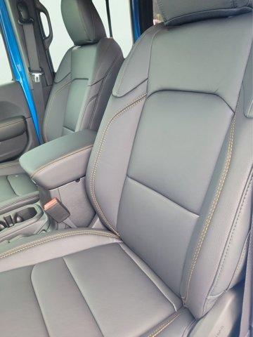 new 2025 Jeep Wrangler car
