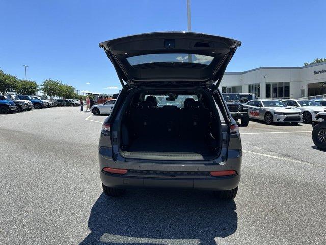 new 2024 Jeep Grand Cherokee car