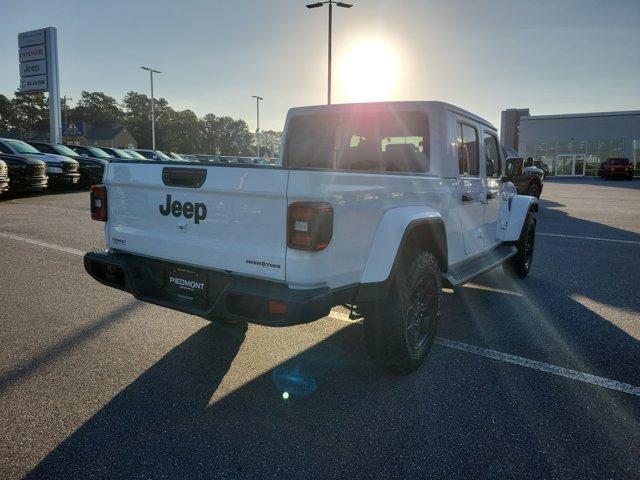 new 2025 Jeep Gladiator car
