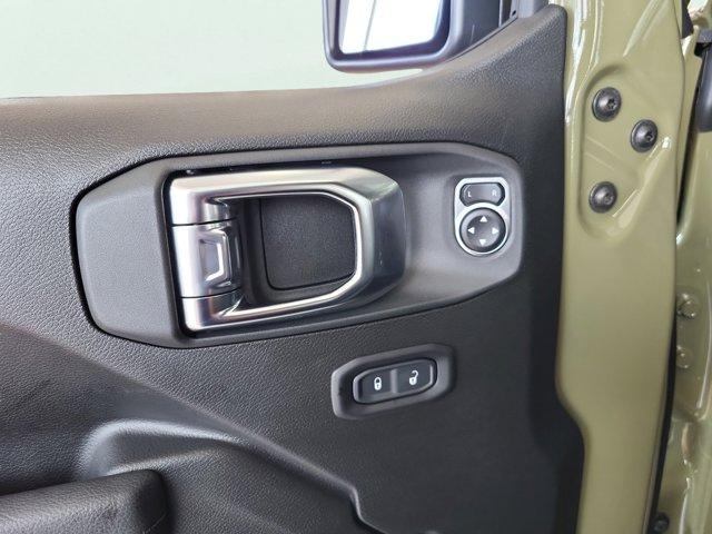 new 2025 Jeep Wrangler car