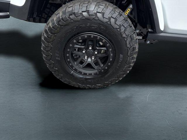 new 2025 Jeep Gladiator car