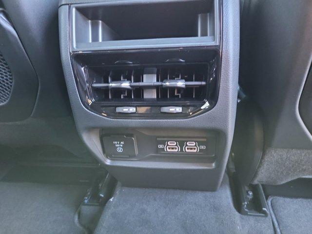 new 2025 Jeep Grand Cherokee car