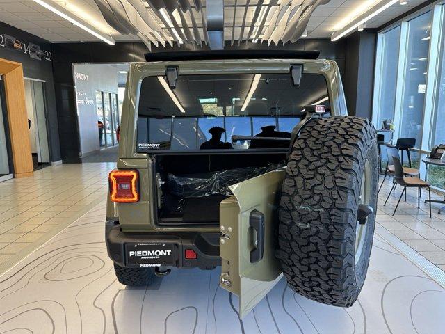 new 2025 Jeep Wrangler 4xe car