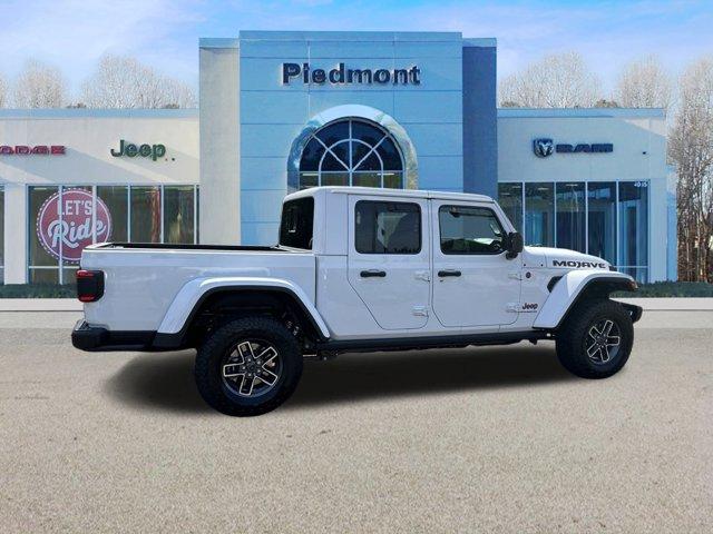 new 2024 Jeep Gladiator car