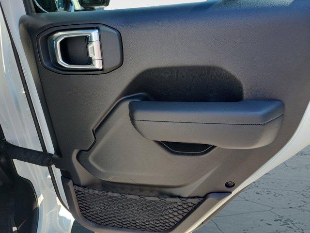 new 2025 Jeep Gladiator car