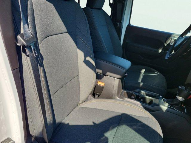 new 2025 Jeep Gladiator car