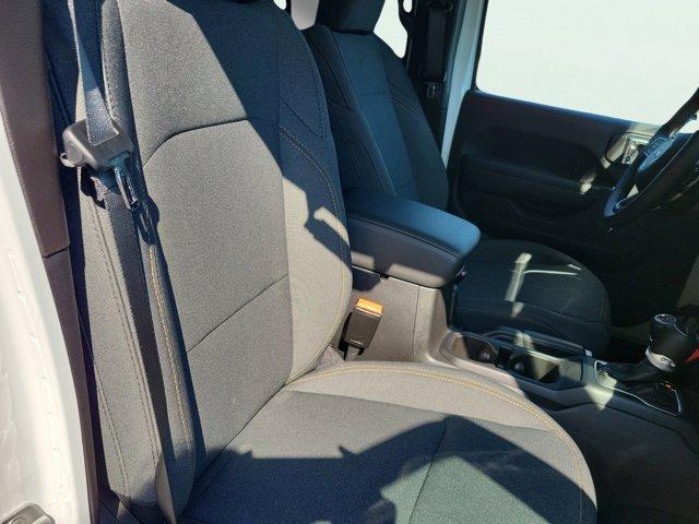 new 2025 Jeep Gladiator car