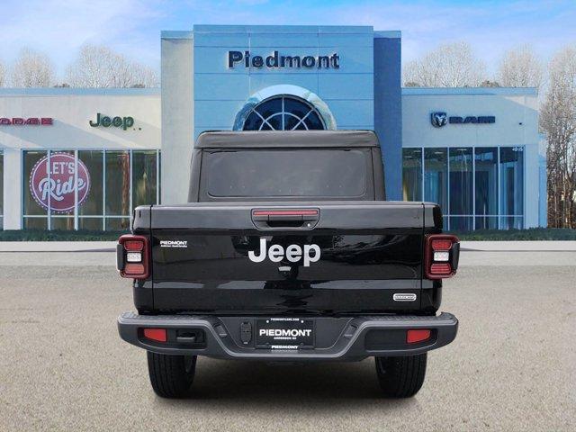 new 2023 Jeep Gladiator car