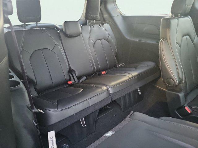 new 2026 Chrysler Pacifica car