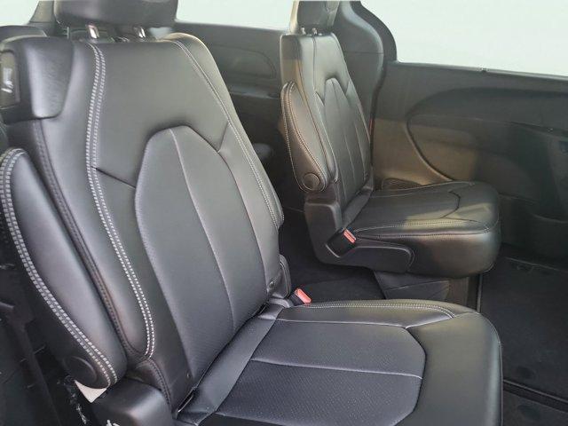 new 2026 Chrysler Pacifica car