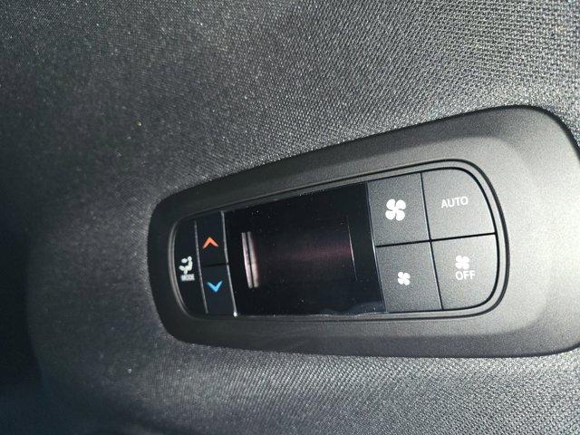 new 2026 Chrysler Pacifica car