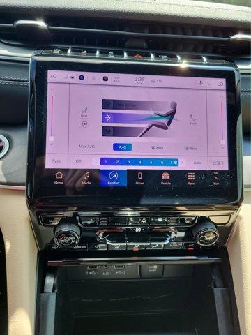 new 2025 Jeep Grand Cherokee car
