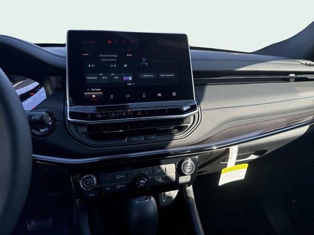 new 2025 Jeep Compass car
