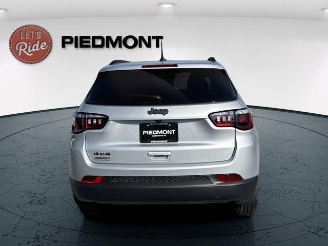 new 2025 Jeep Compass car