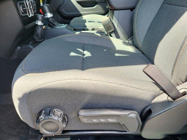 new 2025 Jeep Gladiator car