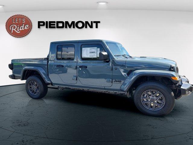 new 2025 Jeep Gladiator car